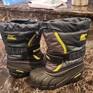 NEW** Sorel Kids' Black, Green and Yellow Snow Boots